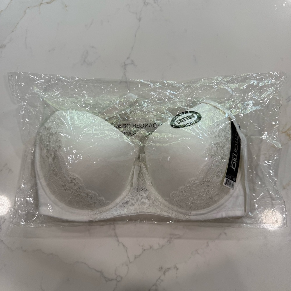 Mamia Lingerie Elegant White Bra with Lace Accent - 34C